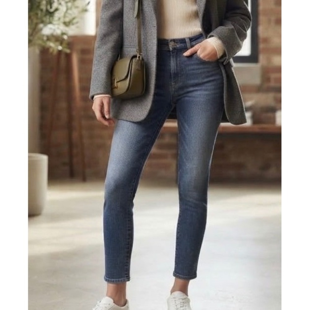 AG Adriano Goldschmied The Legging Ankle Super Skinny Jeans 29R Medium Wash